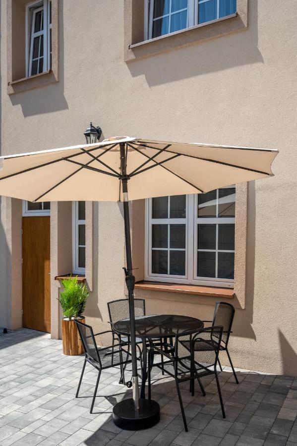 ריבניק Central Platinum Apartments 23 מראה חיצוני תמונה